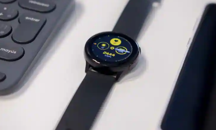 摩托罗拉Moto 360(2021)智能手表搭载Snapdragon 41