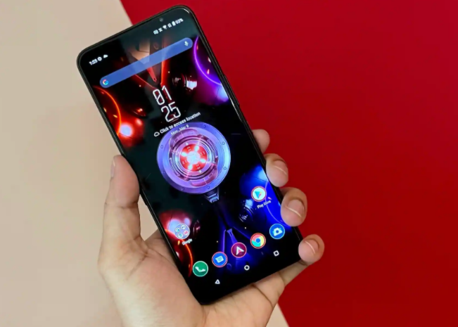 华硕ROG Phone 5：全球首款配备18GB RAM的手机