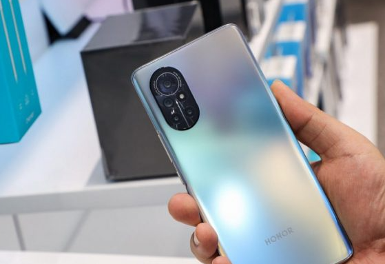 Honor V40 Lite是华为Nova 8 5G的另一个版本